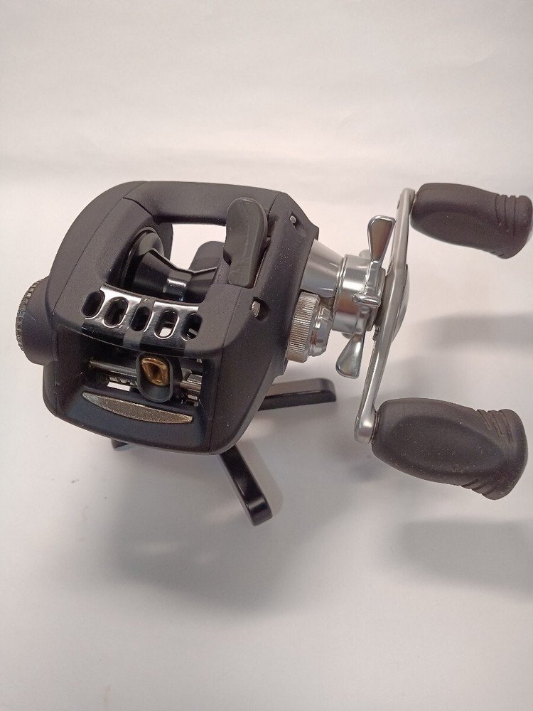 Repainting and overhauling old model reels!