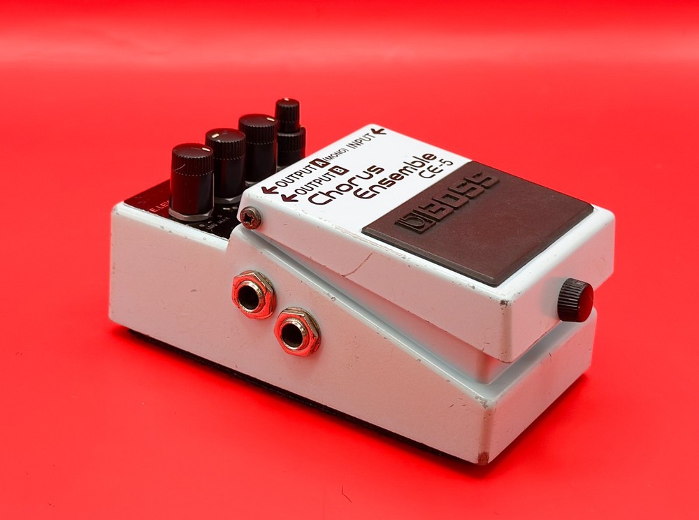 Boss CE-5 Chorus Guitar Effect Pedal