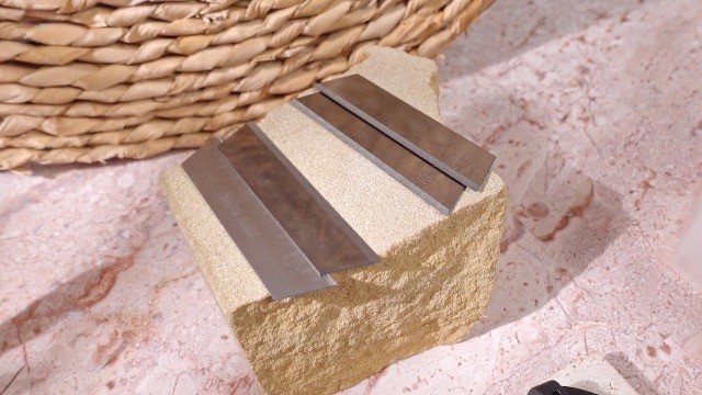2-1/2" Replacement Blades (10) & Anvils (3) with Storage Boxes for Cutting Tools