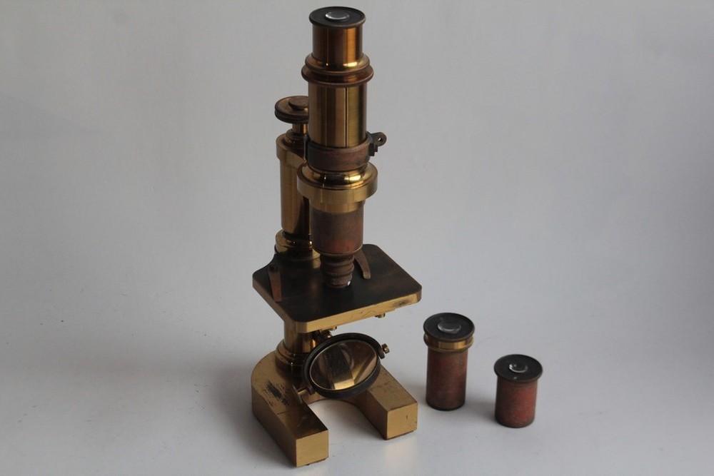 Antique brass microscope, 19th century (61624)