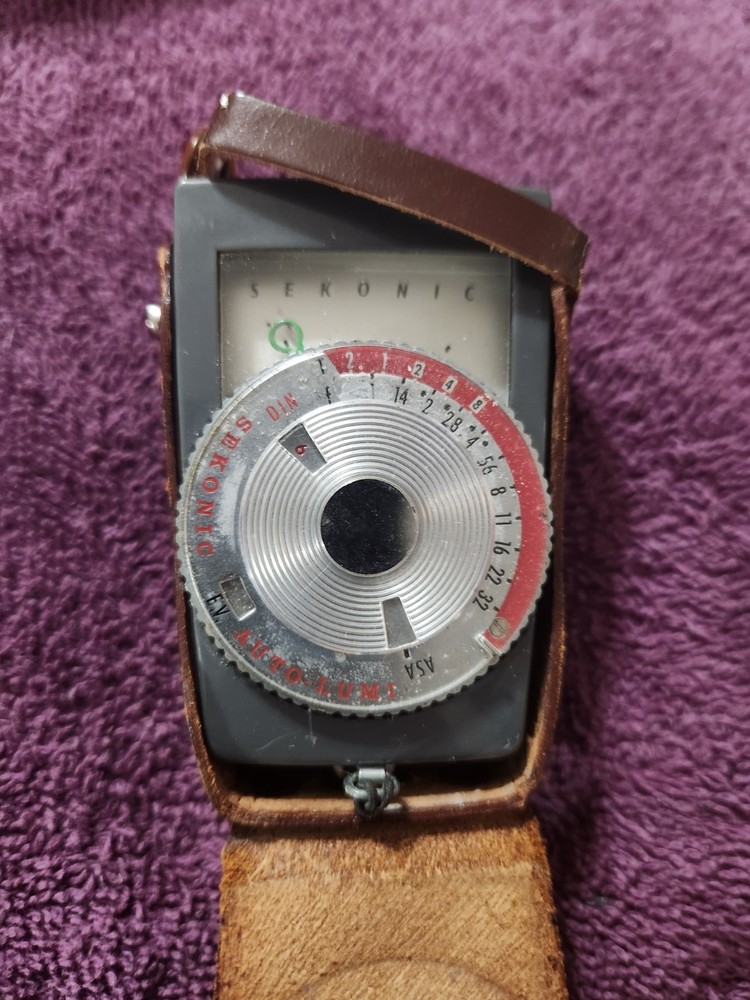 Vintage Sekonic Light Meter With Leather Case Tested Working EUC