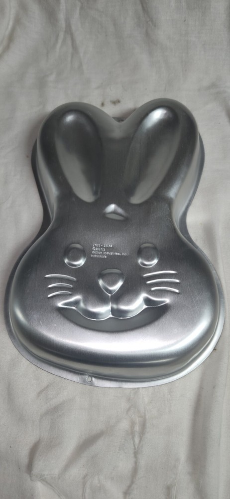 Wilton Aluminum Step by Step 2 Layer Bunny Pan Cake 2003 2105-2074