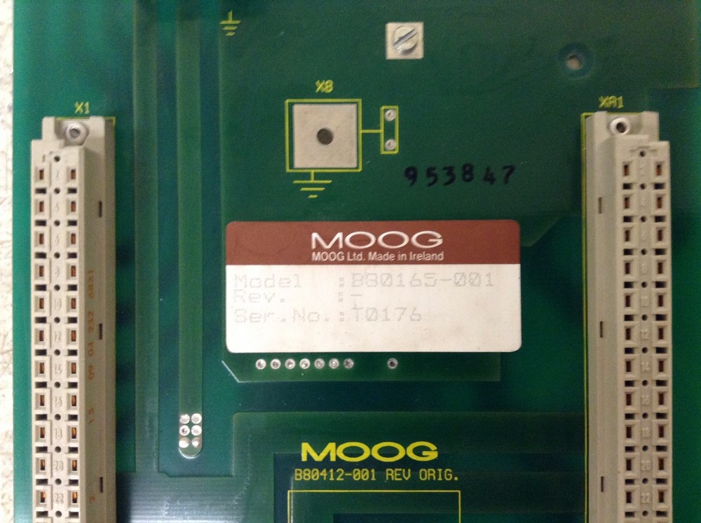 Moog B80165-001 Rack Chassis Unit B80165001