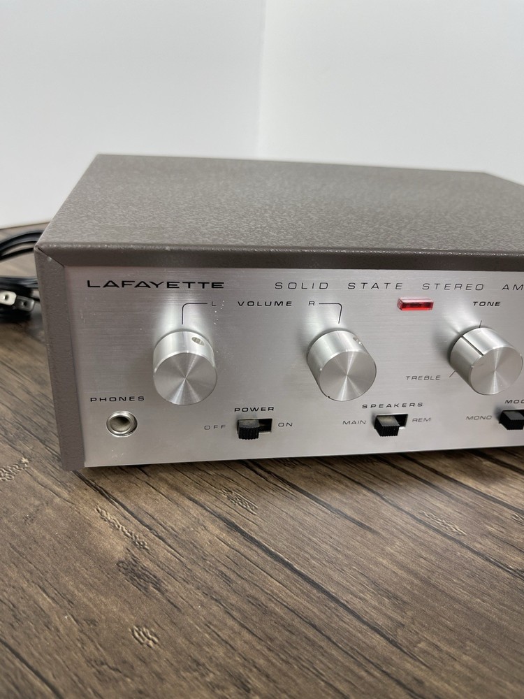 VTG Lafayette Stereo 10BCompact Solid State Bookshelf Stereo Amplifier~Nice