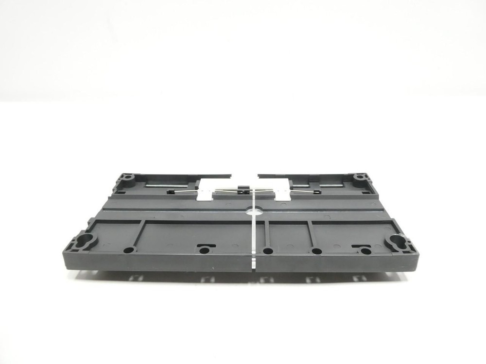 Mitsubishi A1S33B PLC Base Unit Chassis Module - New Open Box