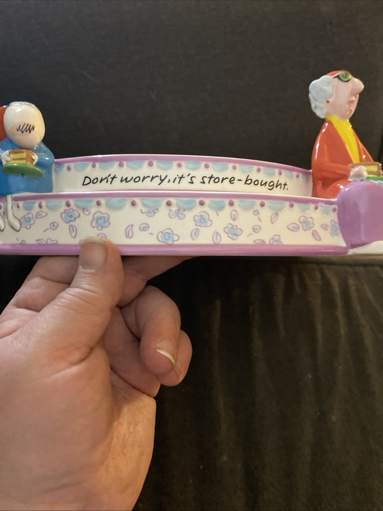 Maxine Cake Stand