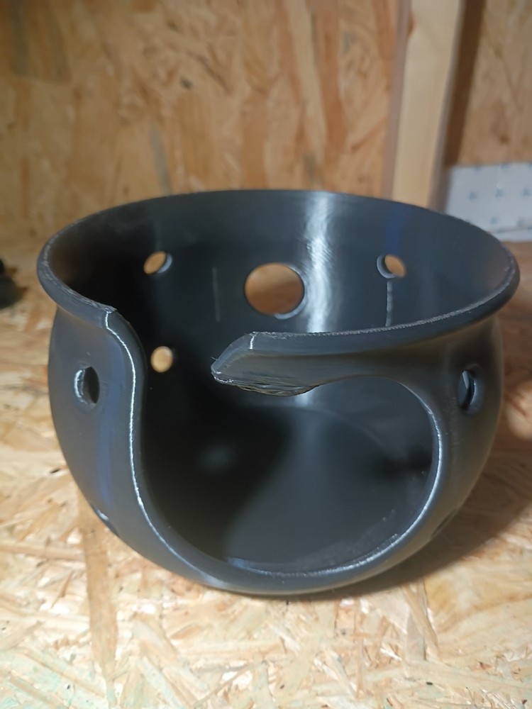 Plastic Yarn Bowl With Defects