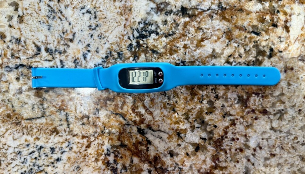 Silicone Fitness Tracker Watch Blue