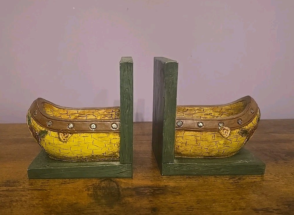 Canoe Book Ends
