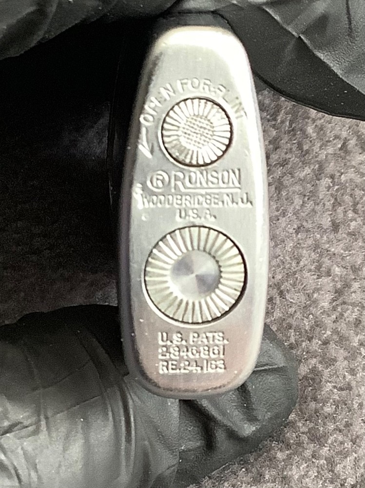 vintage ronson Wind lite varaf lame lighter working