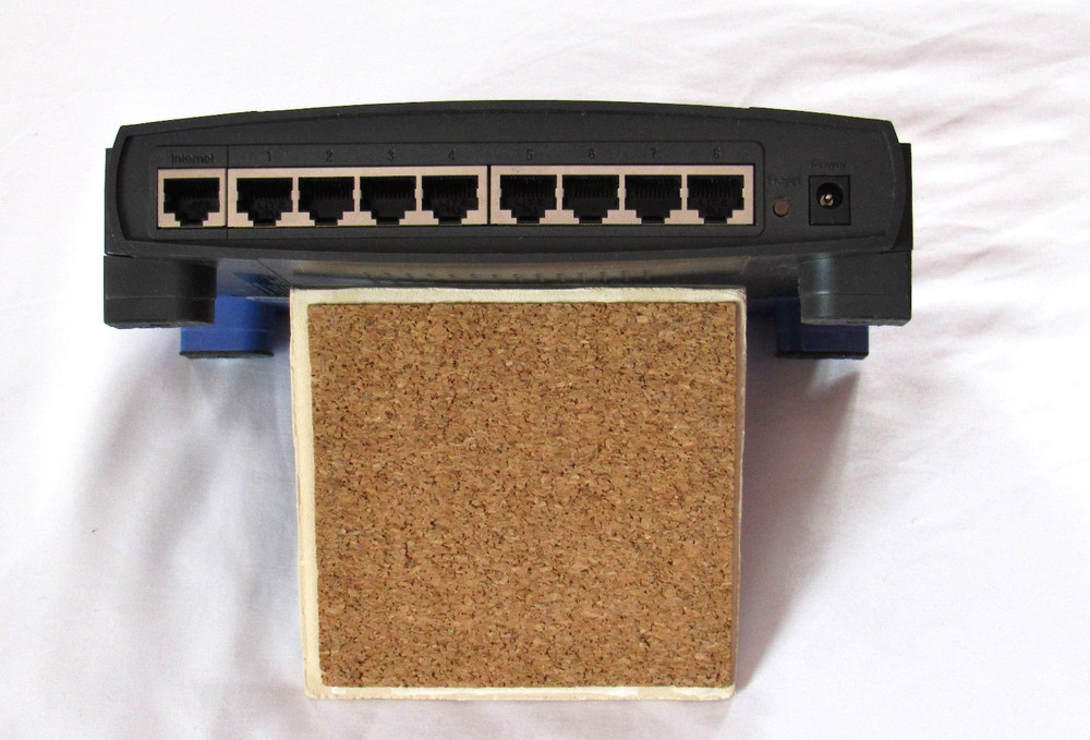 Linksys BEFSR81 8-Port Switch EtherFast Cable/DSL Router