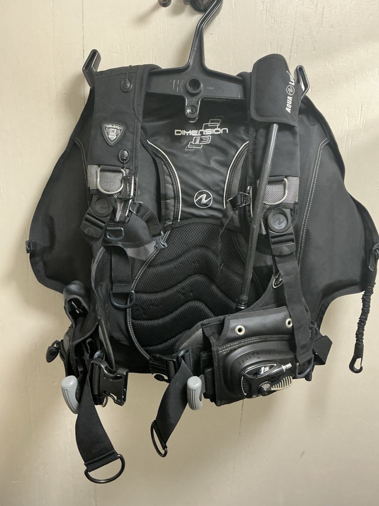 AquaLung Dimension BCD - ML Used & Repaired Wing