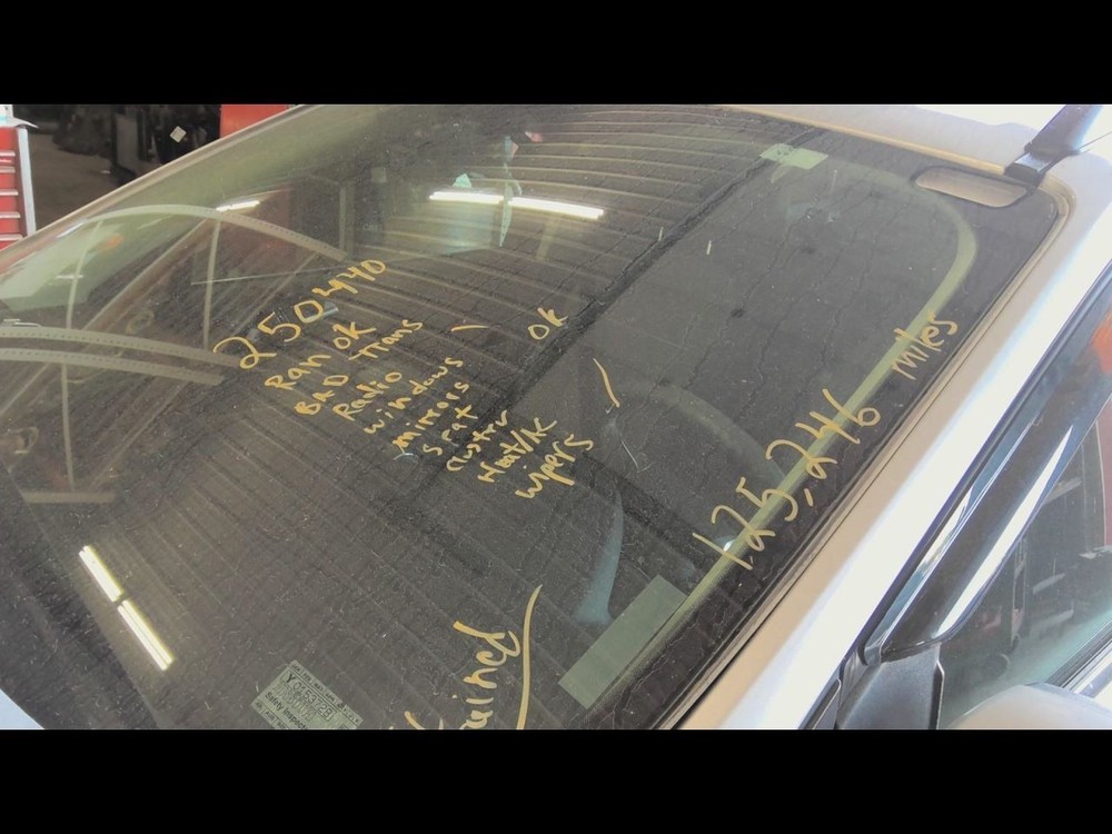 ESCAPE 2014 Air Shutter 706440