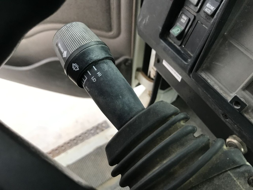 1990-2002 International 4700 Steering Column - Used