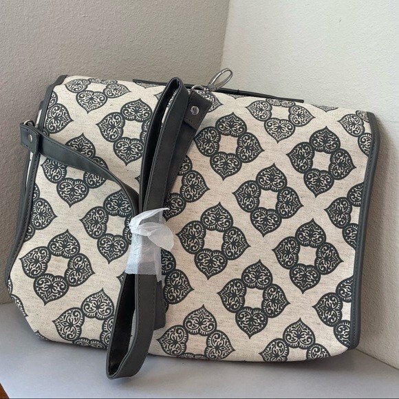 NWT Everything Mary Knitting Bag Carryall Storage