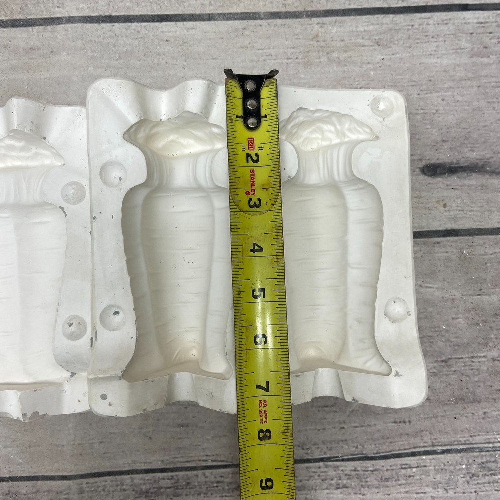 Unbranded Ceramic Casting Mold Standing Carrots #R-737