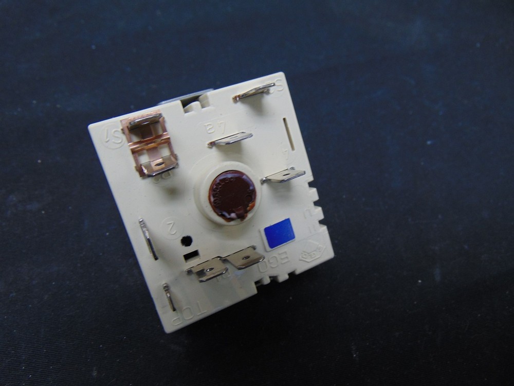 GE Electric Range JB650SF2SS Surface Element Switch WB24T10153