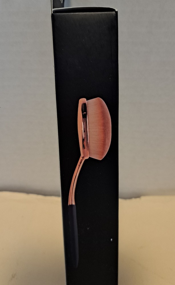 Yoseng Oval Foundation Brush