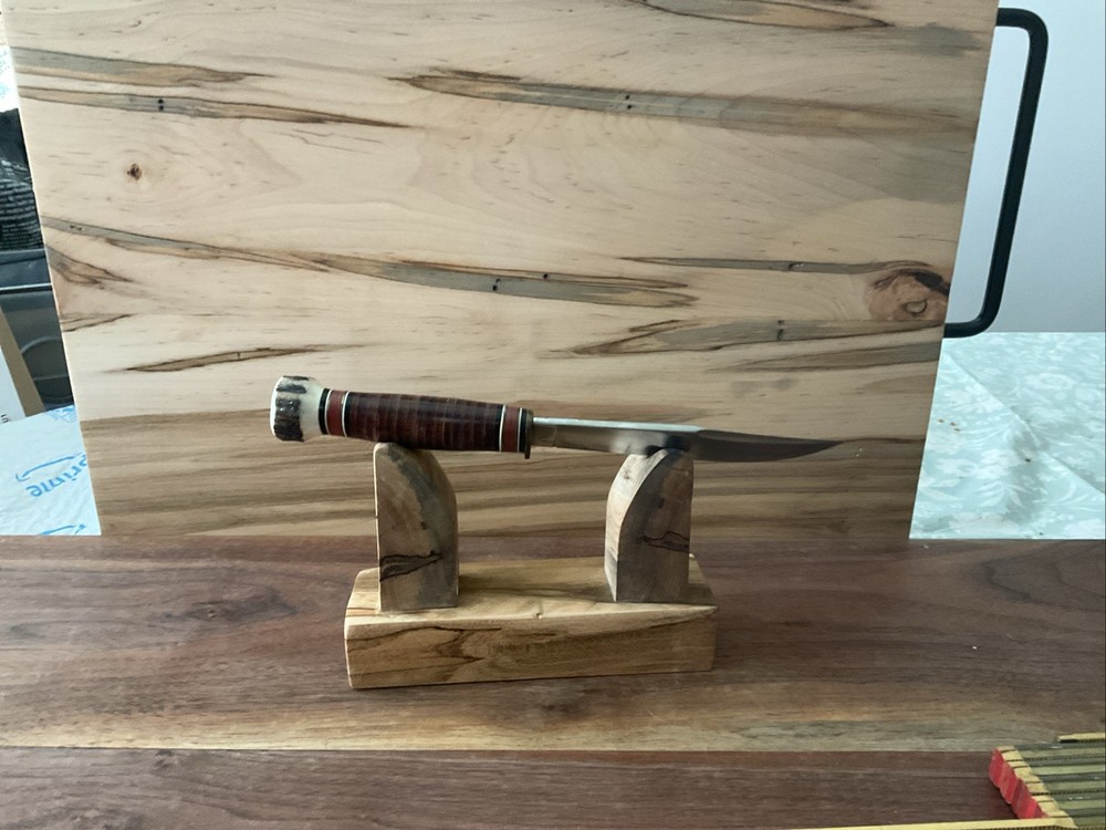 Ambrosia Maple Knife Stand Display