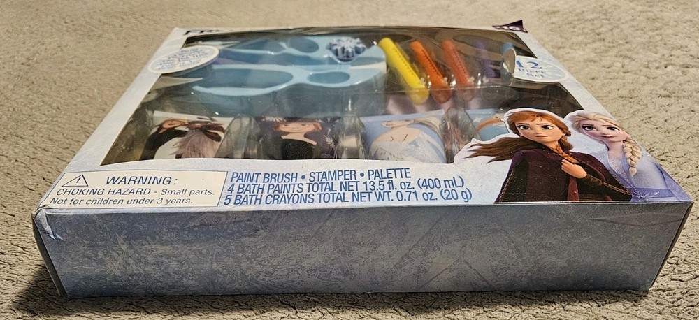 Disney Frozen 2 12 Piece Bath Time Activity Set