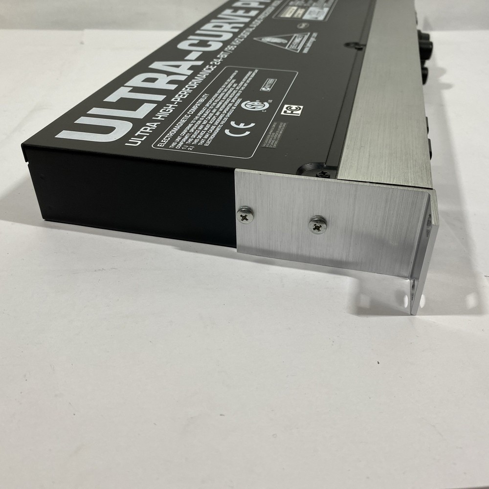 Behringer Ultracurve Pro DEQ2496 2-channel Equalizer and Mastering Processor