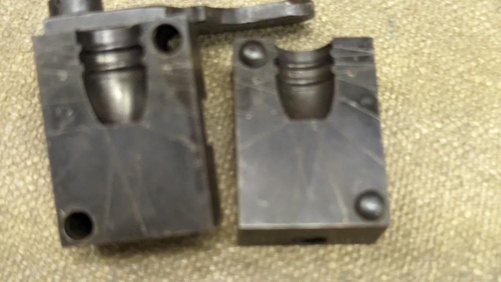 Ideal bullet mold 42458