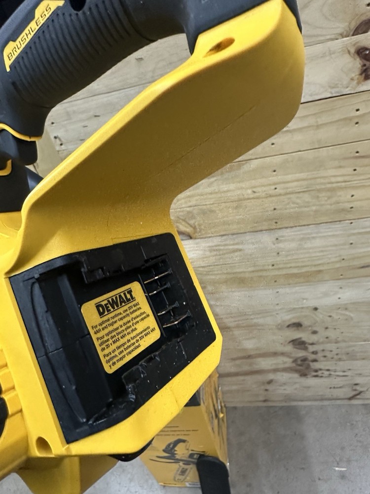 DeWalt DCCS621B 20V MAX 12" Cordless Chainsaw (Tool Only) Used