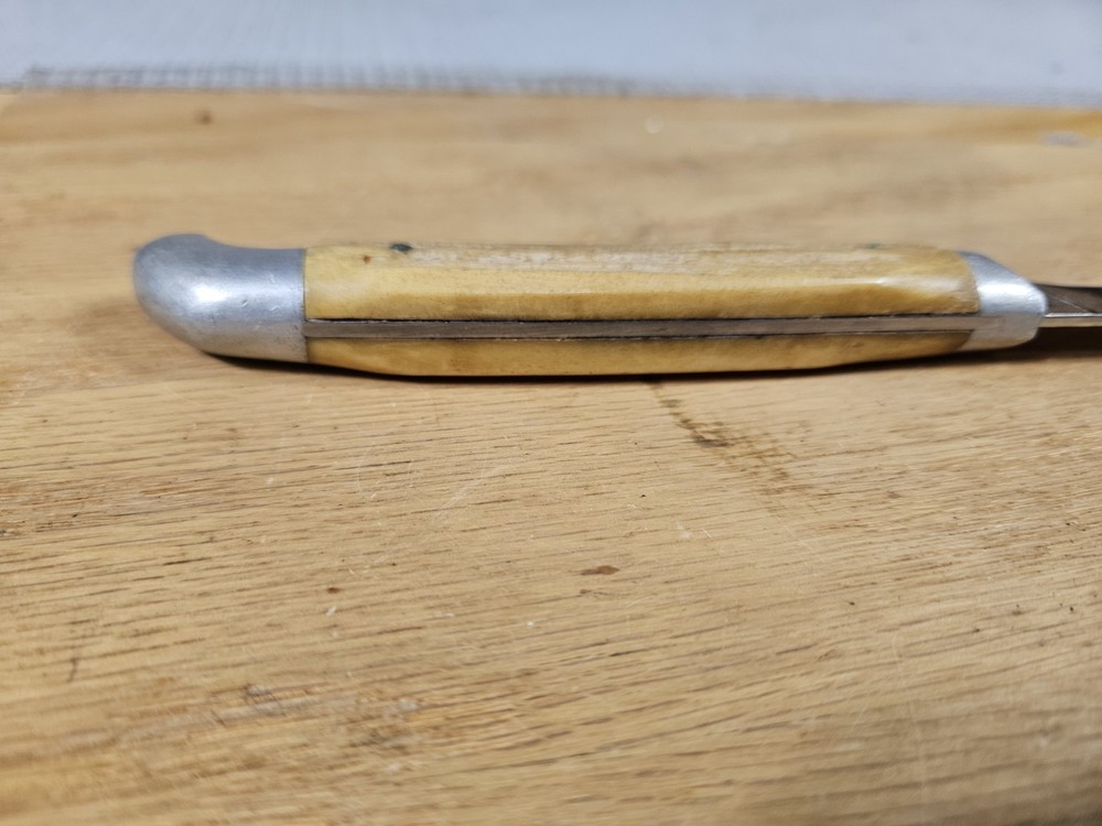 Queen Knife 6.5" Blade. Stag Handle.