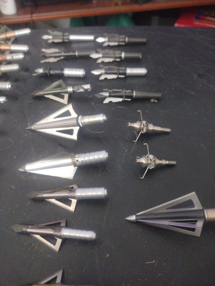 Archery Broadhead Miscellaneous Lot Compound / Recurve Assorted Sizes & Weights