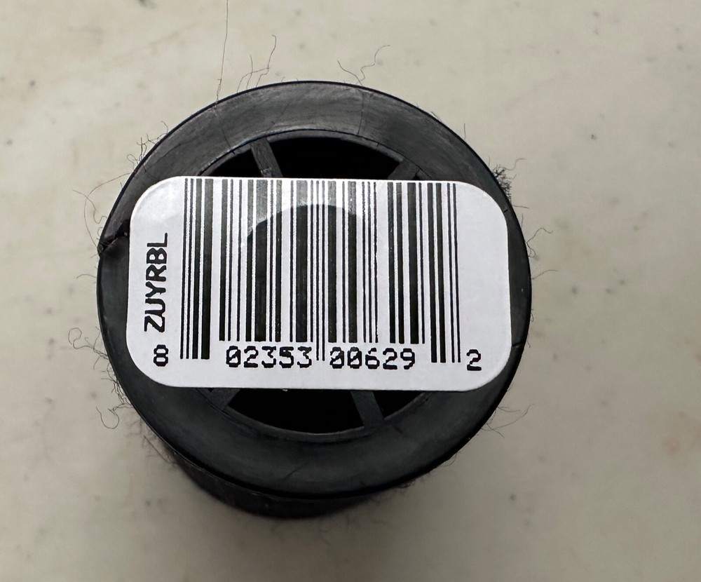 Uni Yarn 17 Yard Spool Black