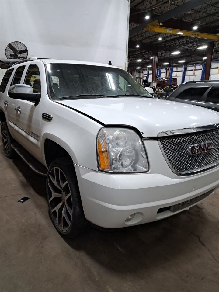 2007 Yukon Camera/Projector Sku#4379416