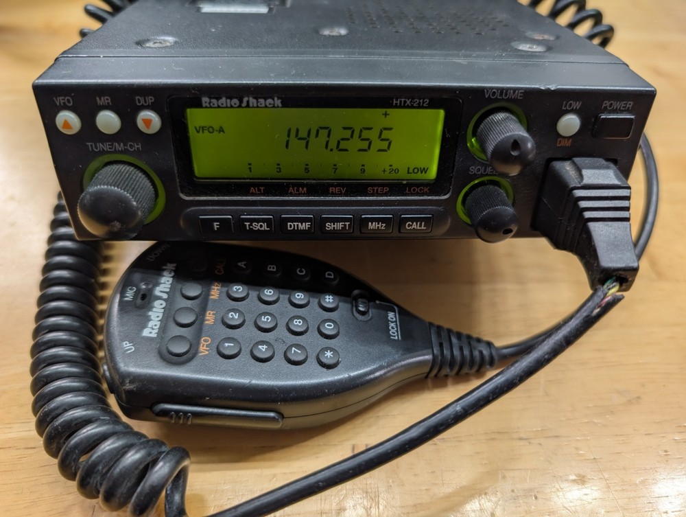 Radio Shack HTX-212 Two Meter Mobile Transceiver Works Great!