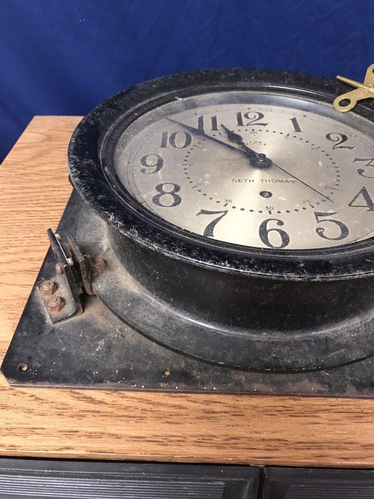 Seth Thomas Naval Type ship clock made in USA Working Condition