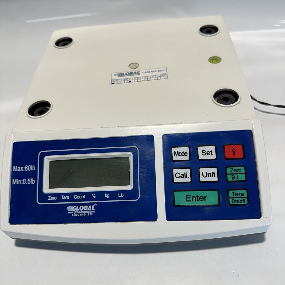 Global Industrial™ Electronic Counting Scale, 60 lb. Capacity