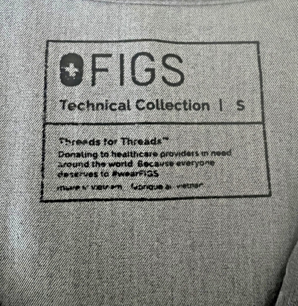 FIGS Technical Collection Uniform Scrubs Top Small Women's Single Front Pocket