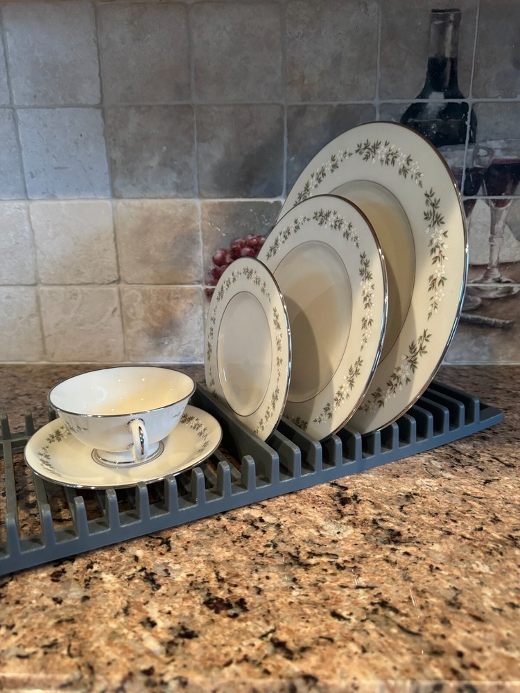 Lenox Fine China Brookdale 8 Piece Setting