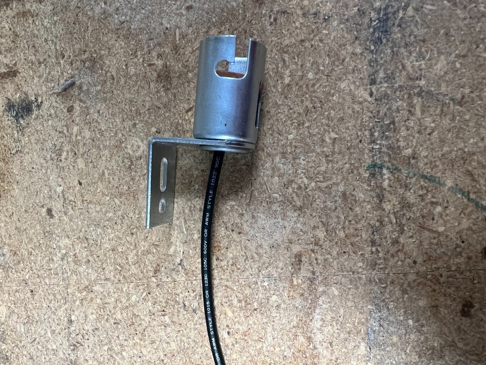 Generic Bayonet Light Bulb Socket, Quanity 5