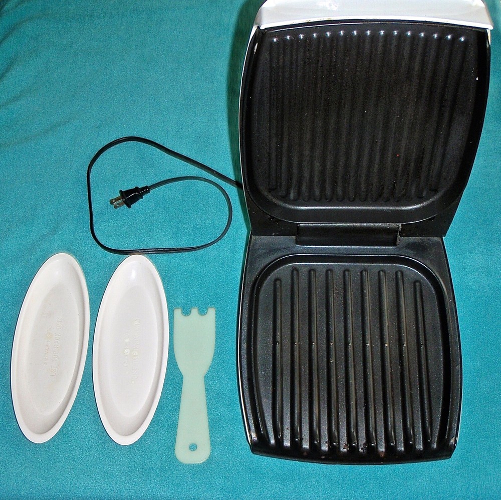 GEORGE FOREMAN LEAN MEAN FAT GRILLING MACHINE MODEL GR20 & ACCESSORIES~ TESTED