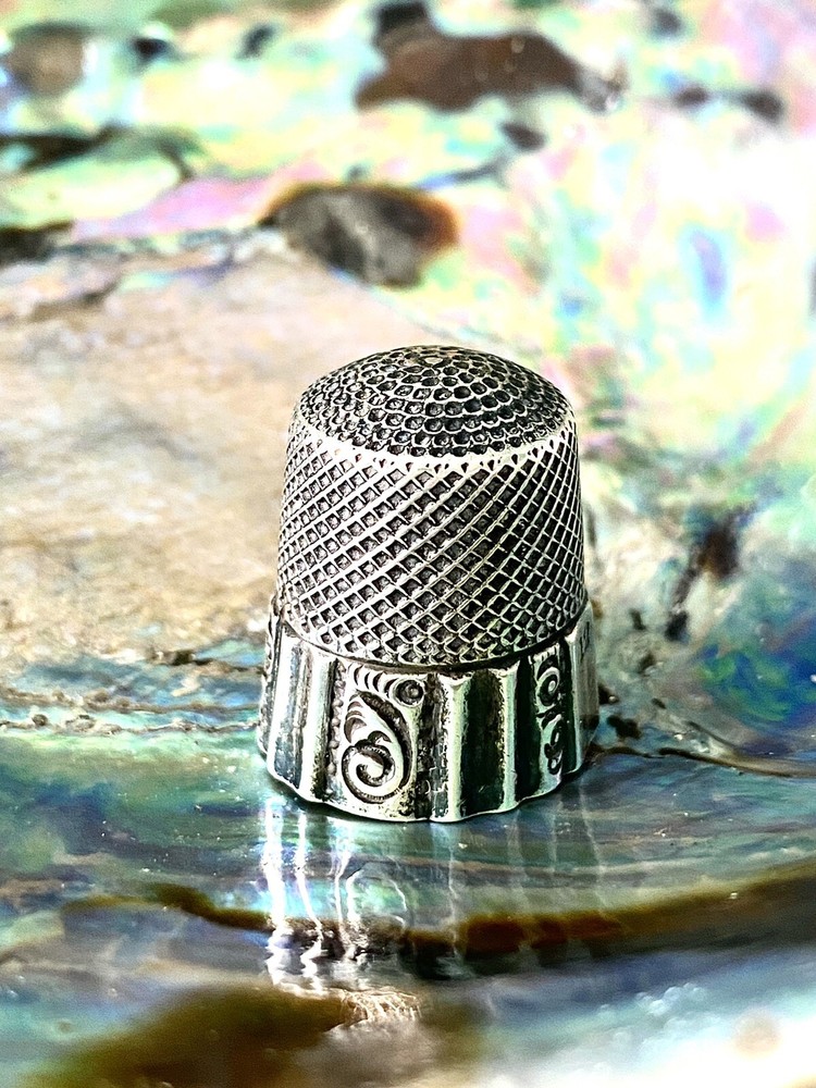 Antique Ketcham & McDougall MKD Sterling Silver Thimble 12