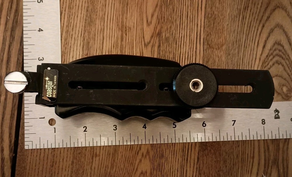 CAMERA FLASH BRACKET COASTAR