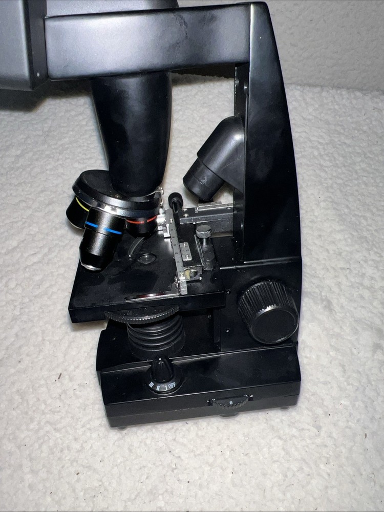 CELESTRON 44340 3.5" LDM LCD DIGITAL MICROSCOPE WITH ACCESSORIES