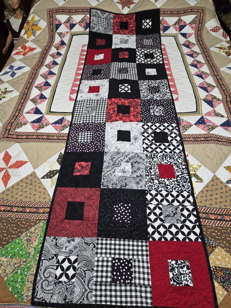 Handmade Quilted Patchwork Table Runner Black Red White Hearts 59x17"