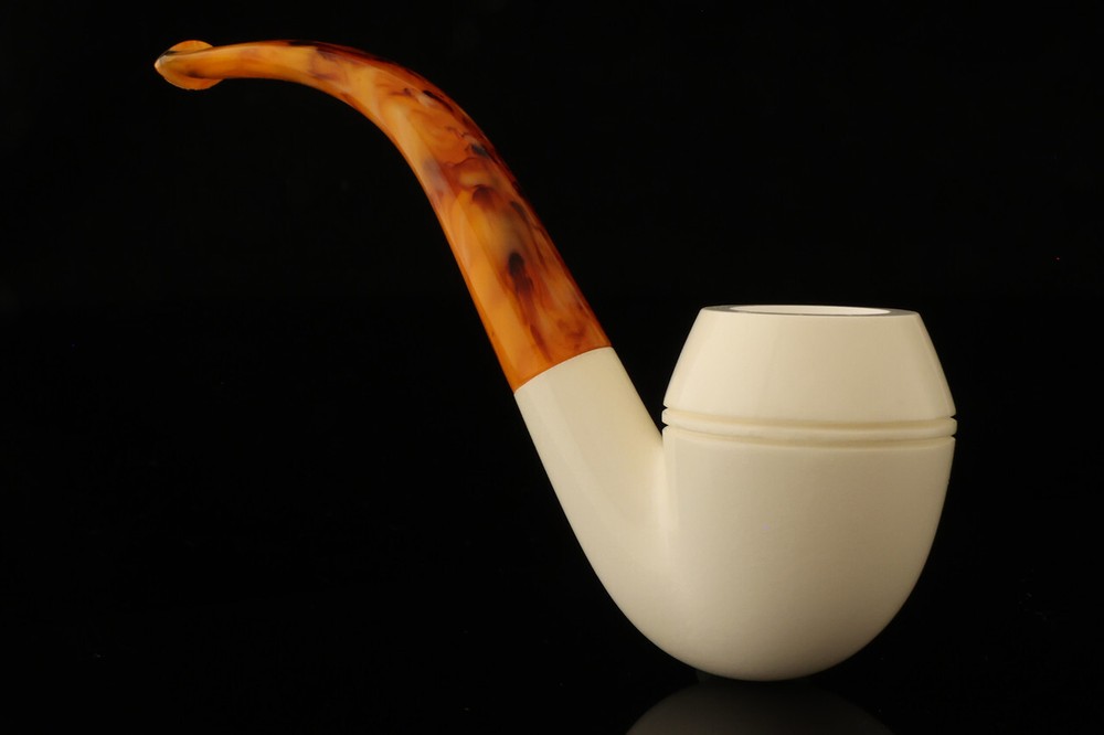 Rhodesian Block Meerschaum Pipe with fitted case 14438