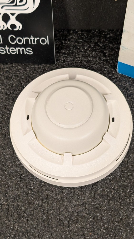 System Sensor heat detector 5600 series 5601P
