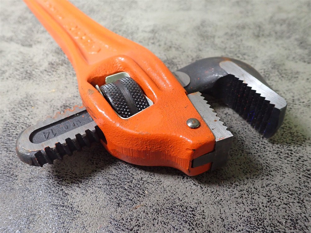 Ridgid 89435 14" Heavy Duty Offset Pipe Wrench (EC8)