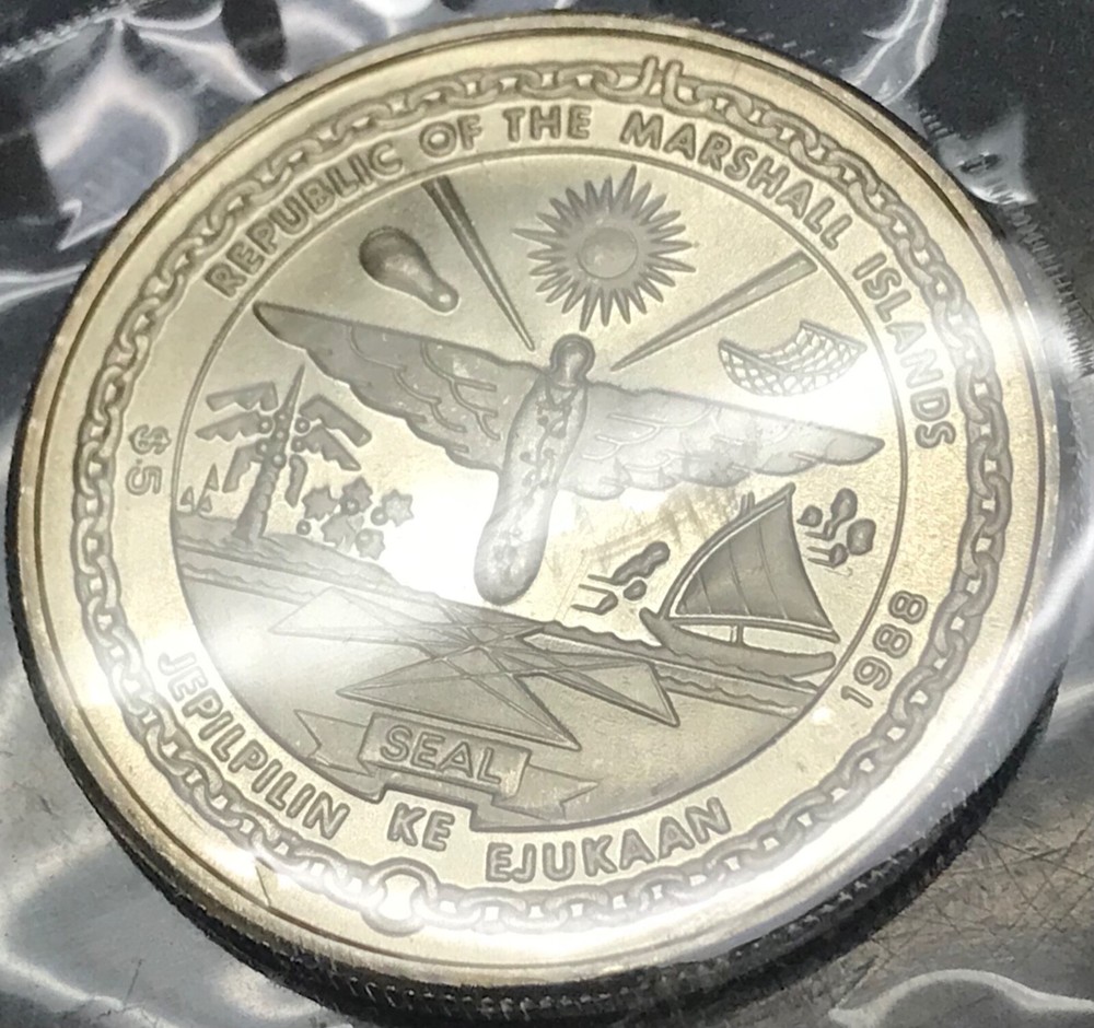 1988 Space Shuttle Discovery $5 Commemorative Coin &Folder Set Marshall Islands