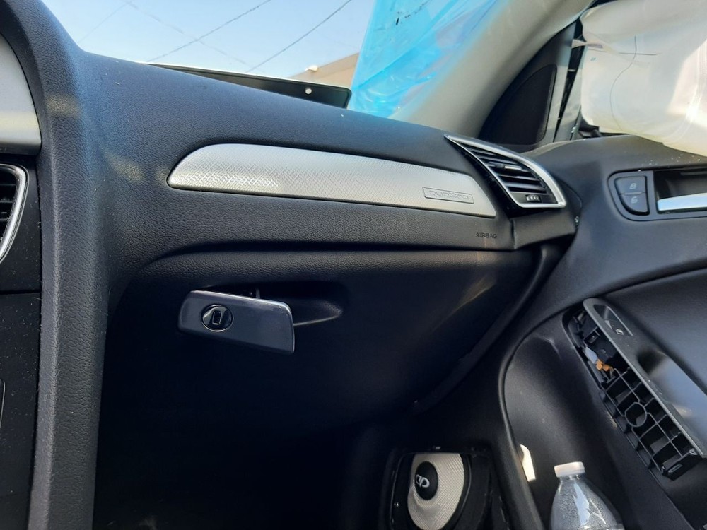 A4 AUDI 2011 High Mounted Stop Light 922519