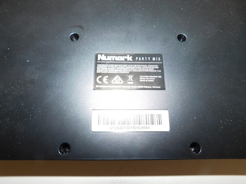 SERATO NUMARK PARTY MIX DJ CONTROLLER WITH BUILT-IN LIGHT SHOW (QPR55)