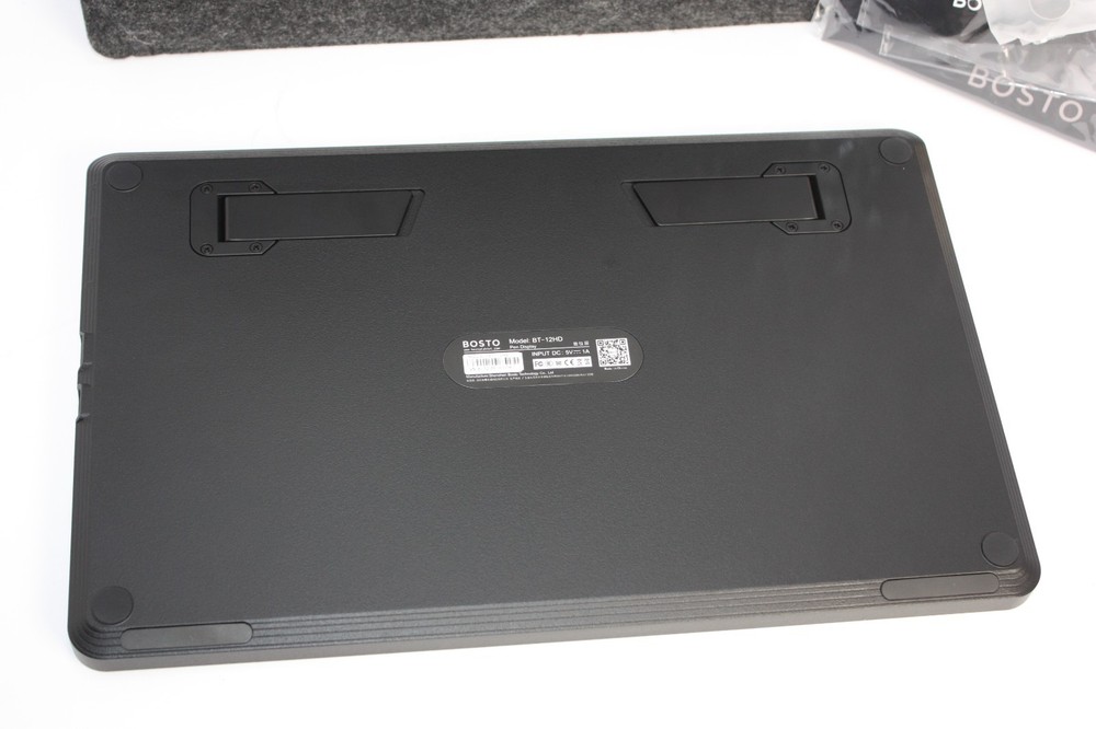 BOSTO BT12HD 12 inch H-IPS LCD Graphics Portable Drawing Tablet *READ*