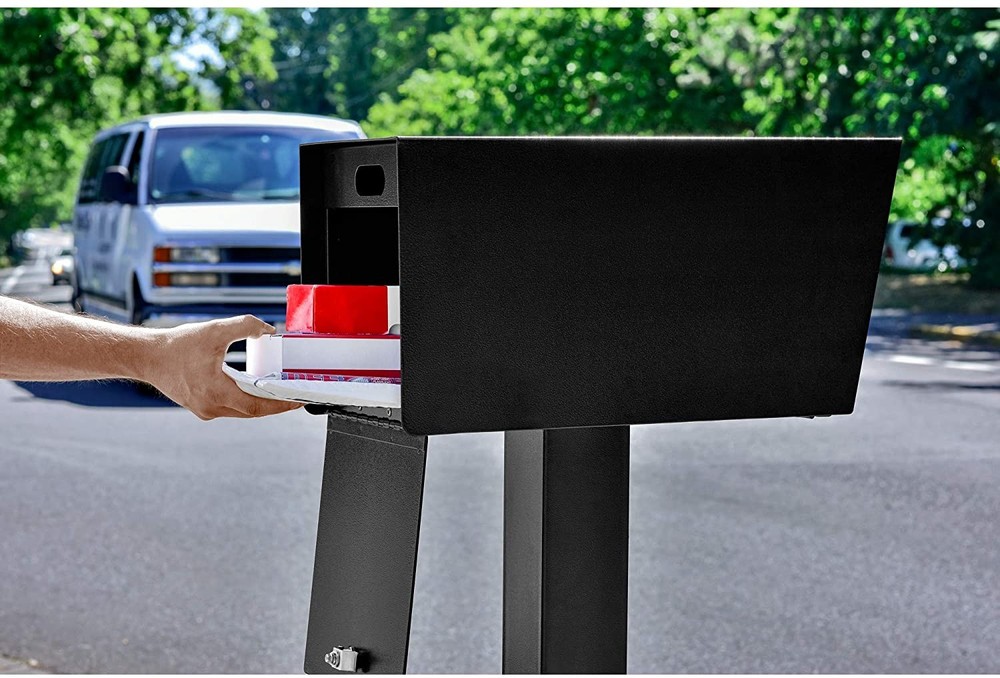 New Mail Boss Mail Manager Street Safe Locking Security Mailbox, Black